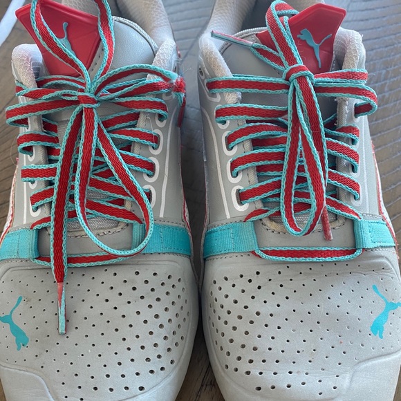 Puma Shoes - Picture 2 of 5